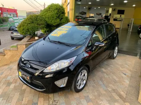 FORD FIESTA 1.6 SE 16V 4 portas