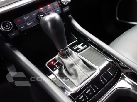COMPASS - 1.3 T270 TURBO LONGITUDE AT6