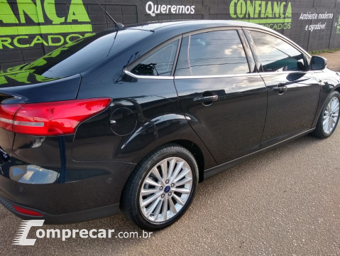 Focus  2.0 Titanium Plus