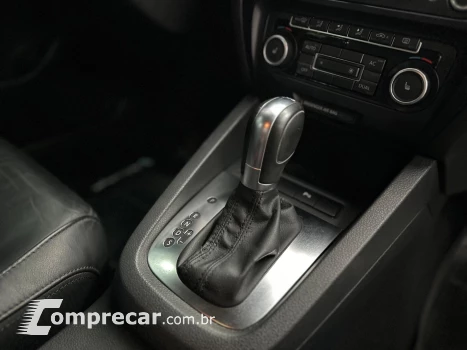 JETTA 2.0 TSI HIGHLINE 200CV GASOLINA 4P TIPTRONIC