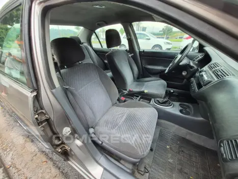 CIVIC 1.7 LX 16V