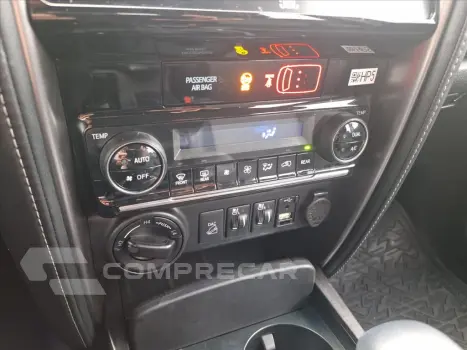 HILUX SW4 2.8 D-4D TURBO DIESEL SRX 7L 4X4 AUTOMÁ