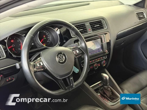 JETTA 2.0 TSI HIGHLINE 211CV GASOLINA 4P TIPTRONIC