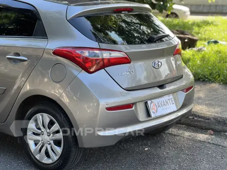 HB20 1.6 COMFORT PLUS 16V FLEX 4P AUTOMÁTICO