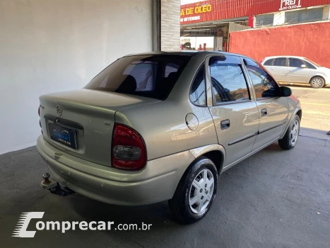 CORSA 1.6 MPFI Classic Sedan 8V
