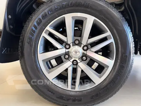 HILUX 2.8 D-4d Turbo CD SRX 4X4