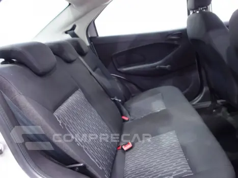 KA + - 1.0 TI-VCT SE PLUS SEDAN MANUAL