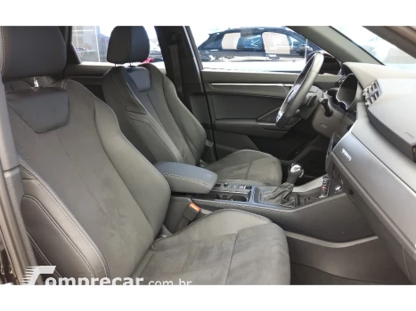 Q3 2.0 40 TFSI GASOLINA PERFORMANCE BLACK QUATTRO TIPTRONIC