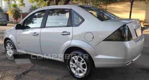 FIESTA 1.6 MPI Class Sedan 8V
