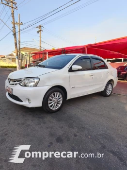 Toyota Etios Sedan 1.5 16V 4P FLEX XLS 4 portas