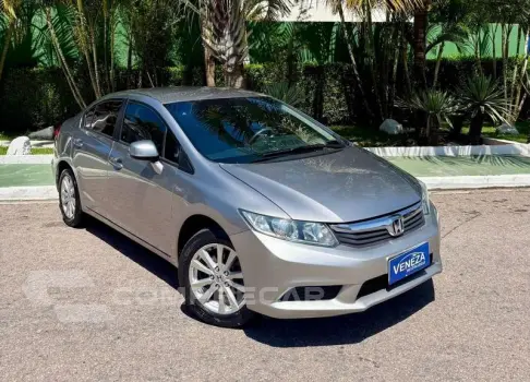 Honda CIVIC LXS AT 4 portas