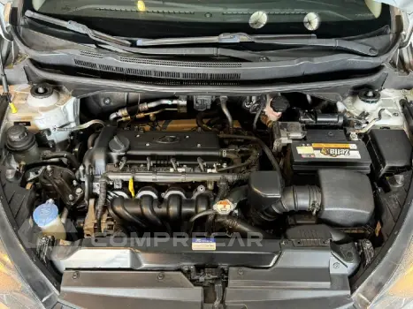 HB20S 1.6 COMFORT PLUS 16V FLEX 4P AUTOMATICO