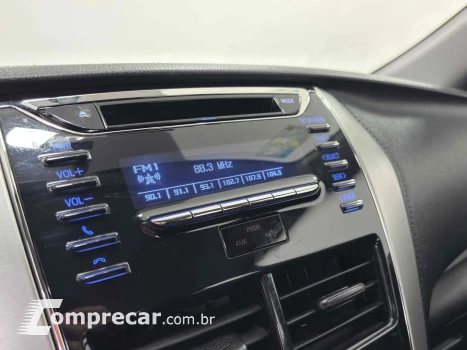 YARIS 1.5 16V FLEX SEDAN XL LIVE MULTIDRIVE