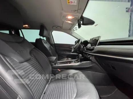 COMMANDER 1.3 T270 TURBO FLEX LONGITUDE AT6