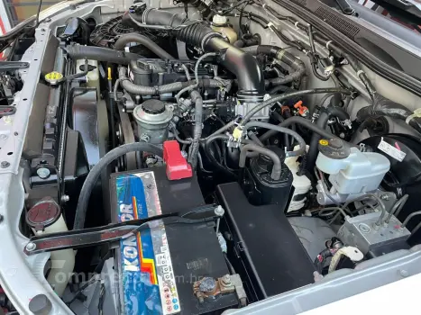 HILUX SW4 2.7 SR 7 LUGARES 4X2 16V FLEX 4P AUTOMÁTICO