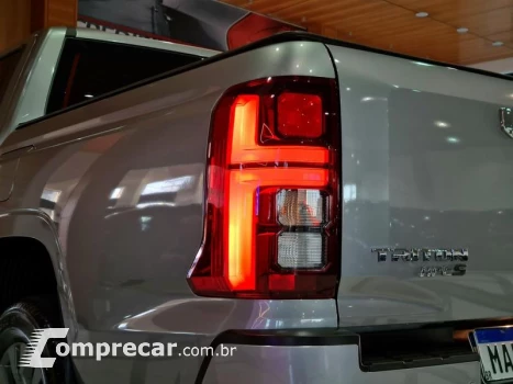 TRITON HPE-S 2.4 CD 4x4 TB DIESEL AUT.