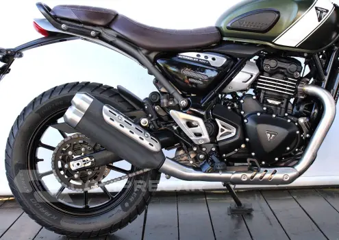 TRIUMPH SCRAMBLER 400 X