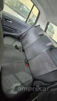 FOX 1.6 MI Highline 8V