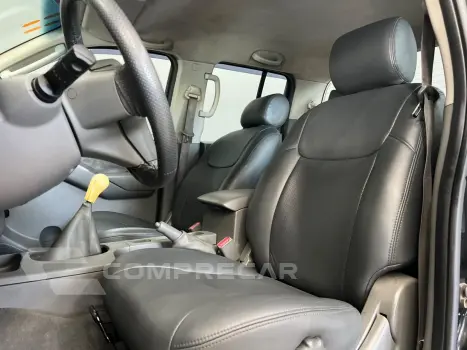 FRONTIER 2.5 LE 4X4 CD TURBO ELETRONIC DIESEL 4P MANUAL