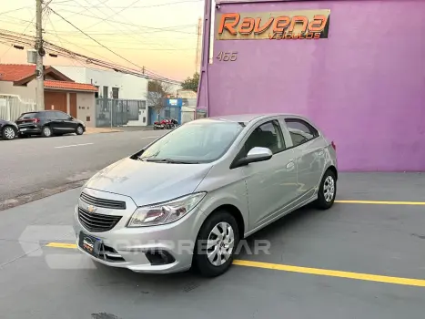 CHEVROLET ONIX HATCH Joy 1.0 8V Flex 5p Mec. 4 portas