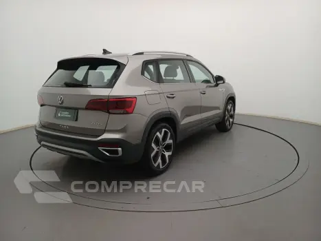 TAOS 1.4 250 TSI TOTAL FLEX HIGHLINE AUTOMÁTICO