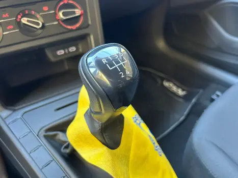Polo Track 1.0 Flex 12V 5p