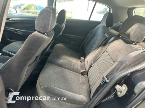 VECTRA 2.0 MPFI GT HATCH 8V FLEX 4P MANUAL