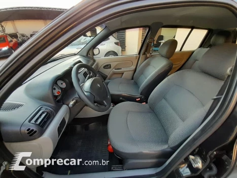 Renault CLIO 4 portas