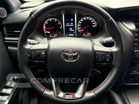 HILUX SW4 2.8 D-4d Turbo Gr-s 7L 4X4