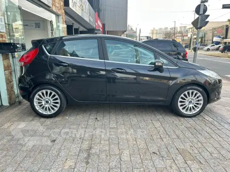 FIESTA 1.6 TITANIUM HATCH 16V FLEX 4P POWERSHIFT