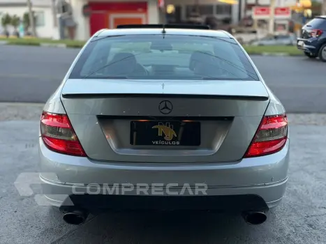 C 200 K 1.8 KOMPRESSOR CLASSIC 16V GASOLINA 4P AUTOMÁTICO