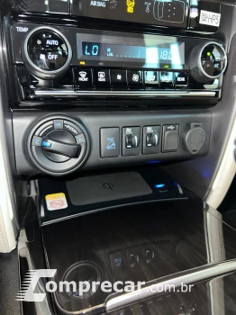 HILUX SW4 2.8 SRX Diamond 4X4 7 Lugares 16V Turbo Intercoole