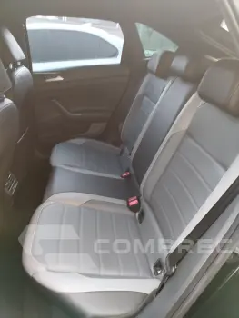 Nivus Highline 1.0 200 TSI Flex Aut.