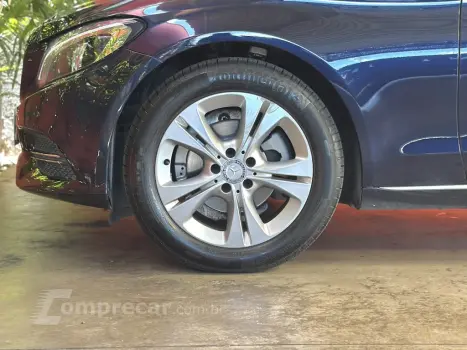 C 180 1.6 CGI EXCLUSIVE 16V TURBO GASOLINA 4P AUTOMÁTICO