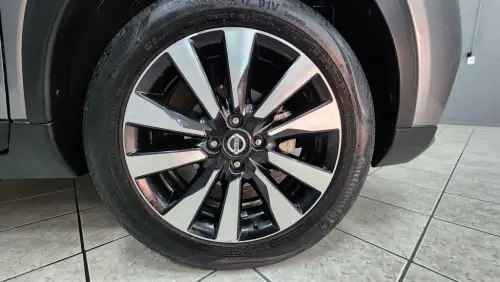 KICKS SV 1.6 16V FlexStar 5p Aut.