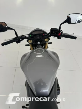 CB 600F HORNET / HONDA