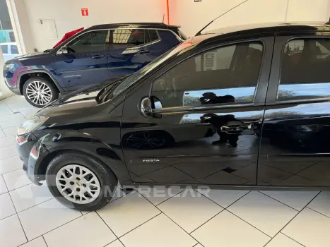 FIESTA 1.6 ROCAM SE SEDAN 8V FORD