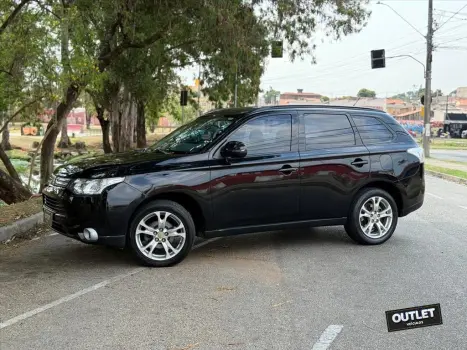 Mitsubishi OUTLANDER 2.0 16V GASOLINA 4P AUTOMÁTICO 4 portas