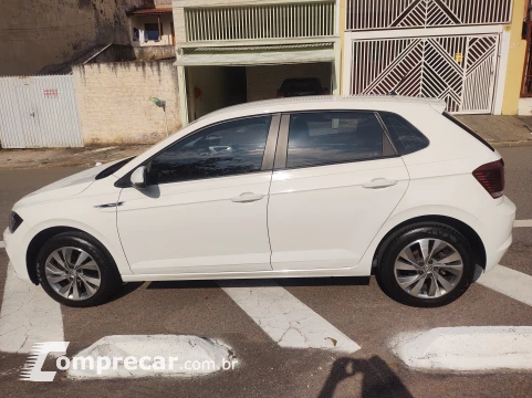 Volkswagen POLO 1.0 200 TSI Highline 4 portas