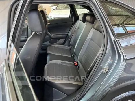 Nivus Highline 1.0 200 TSI Flex Aut.