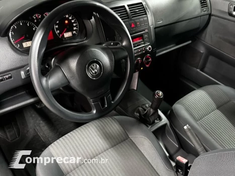 POLO - 1.6 MI 8V 4P MANUAL