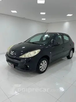 PEUGEOT 207 1.4 XR 8V 4 portas