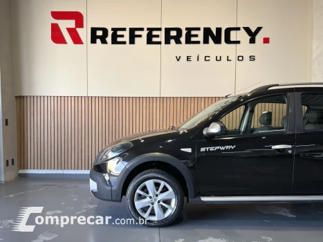 SANDERO 1.6 STEPWAY 16V FLEX 4P AUTOMÁTICO