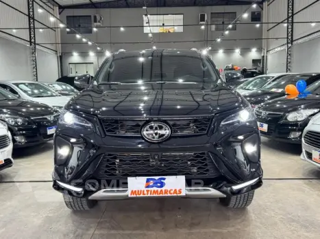 HILUX SW4 - 2.8 D-4D TURBO SRX PLATINUM 4X4 AUTOMÁTICO