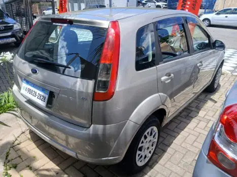 FIESTA HATCH - 1.6 ROCAM SE PLUS 8V 4P MANUAL