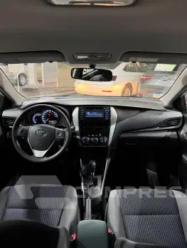 YARIS 1.5 16V Sedan XS