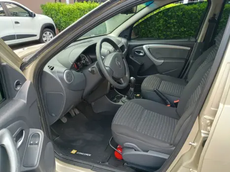 SANDERO 1.6 Expression 8V