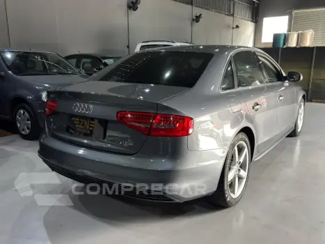 A4 2.0 TFSI AMBIENTE GASOLINA 4P S TRONIC