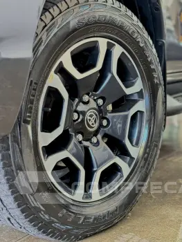 Hilux CD SRX 4x4 2.8 TDI 16V Diesel Aut.