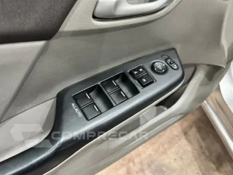 CIVIC - 1.8 LXS 16V 4P AUTOMÁTICO